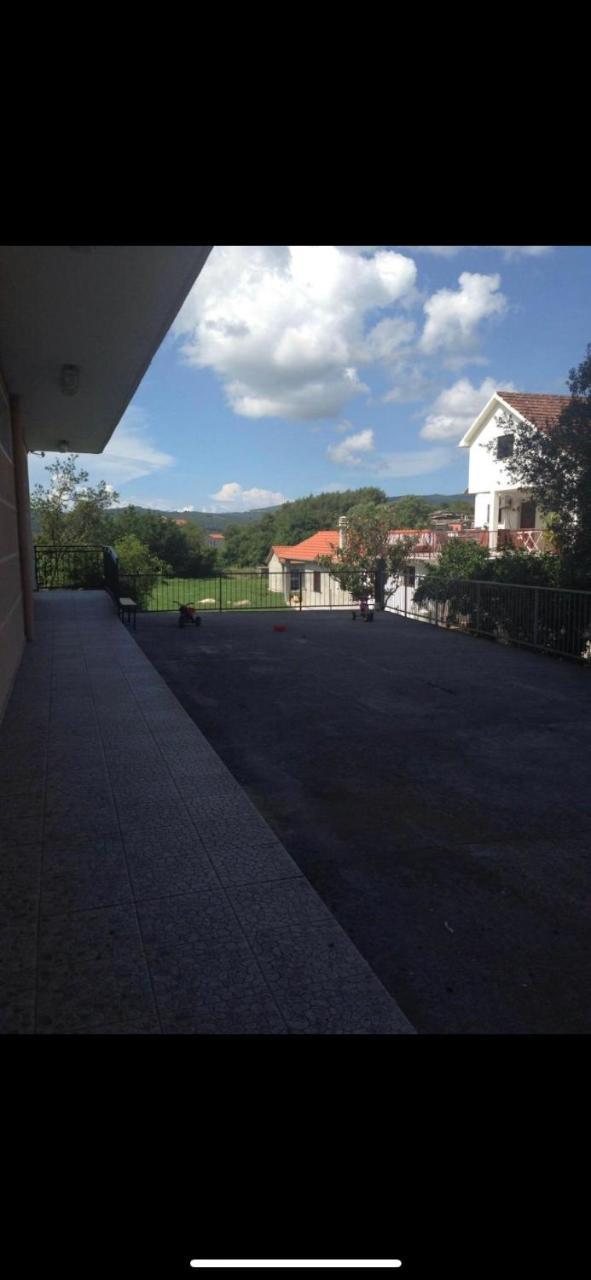 Apartamento Ana Tivat Exterior foto